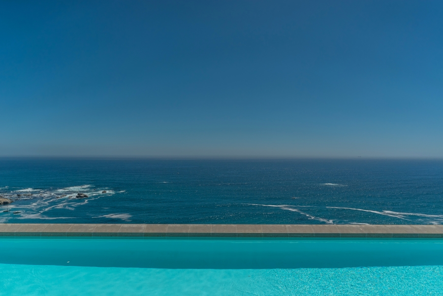 5 Bedroom Property for Sale in Clifton Western Cape